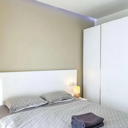 Apartament Select 727