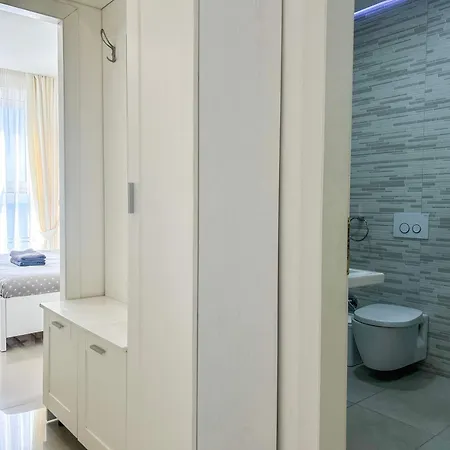 Apartament Select 727 *